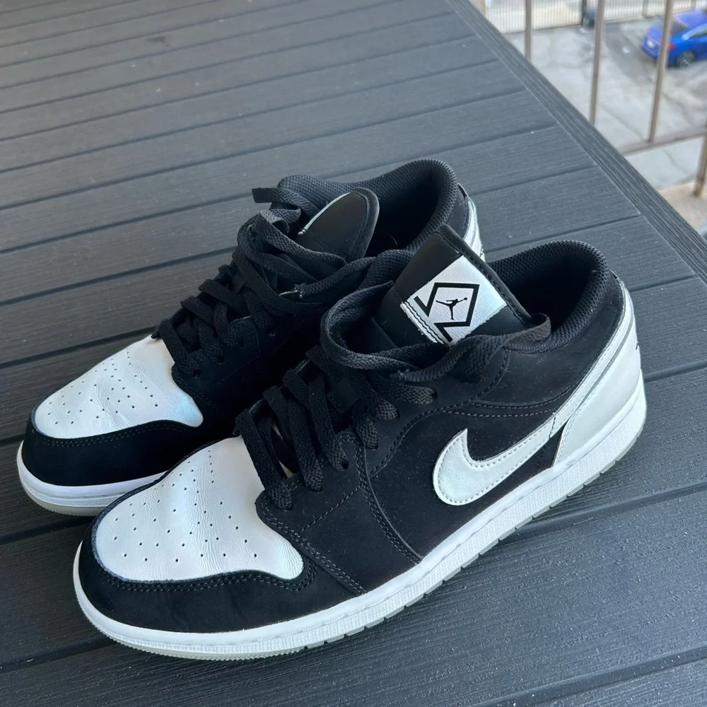 Nike Air Jordan 1 Low SE "Diamond Shorts" White/Black - Picture 5 of 7